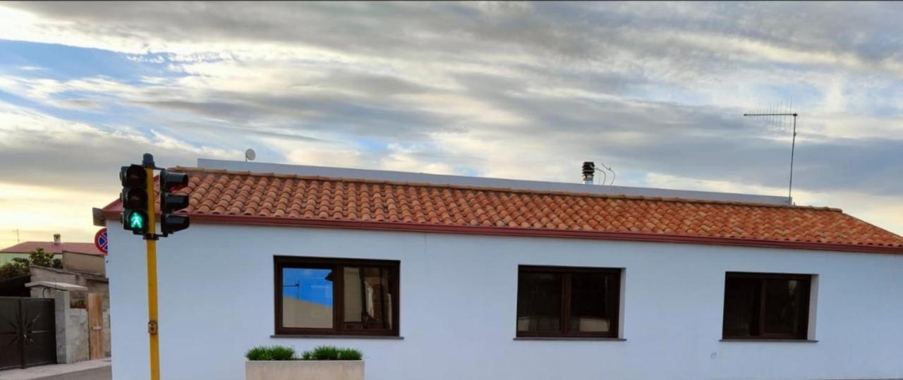 Casa Janas Affittacamere Bed & Breakfast Piscinas Ngoại thất bức ảnh